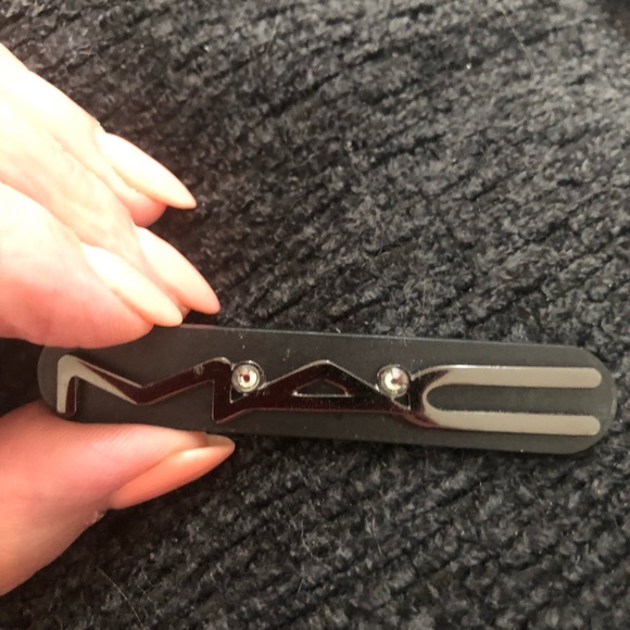 MAC *RARE* Magnetic Tag - Picture 1 of 4